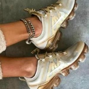 Nike VaporMax 2019 cream light bone and metallic gold Size 6